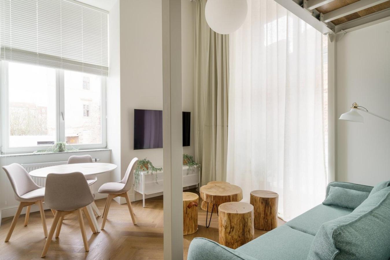 Up'Arts Apartment วรอตซวาฟ ภายนอก รูปภาพ